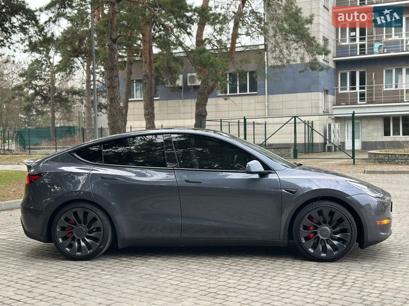 Позашляховик / Кросовер Tesla Model Y 2023 в Кременчуці фото 17 Позашляховик / Кросовер Tesla Model Y 2023 в Кременчуці