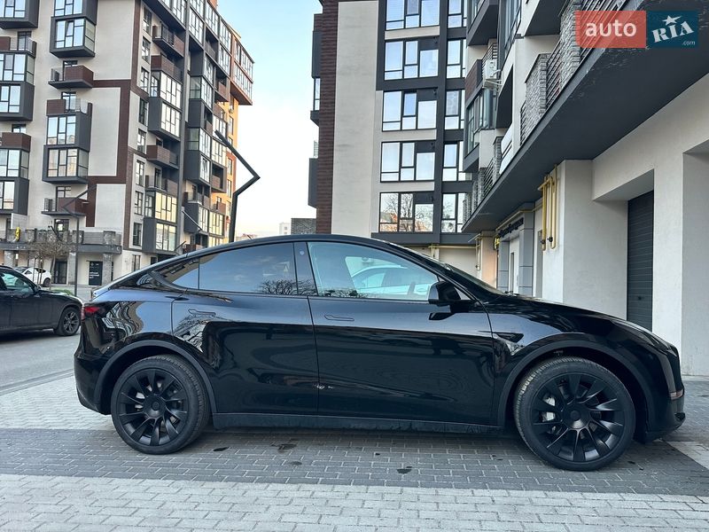 Внедорожник / Кроссовер Tesla Model Y 2022 в Каменец-Подольском