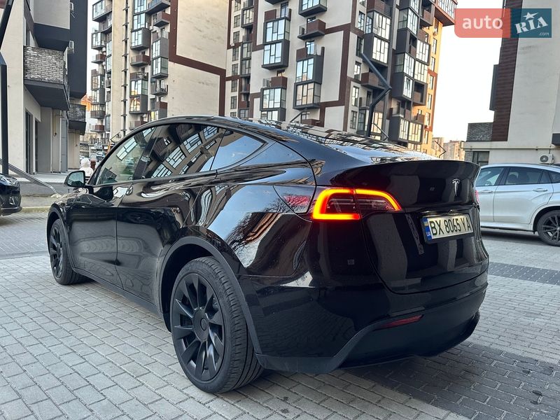 Внедорожник / Кроссовер Tesla Model Y 2022 в Каменец-Подольском