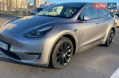Внедорожник / Кроссовер Tesla Model Y 2024 в Киеве