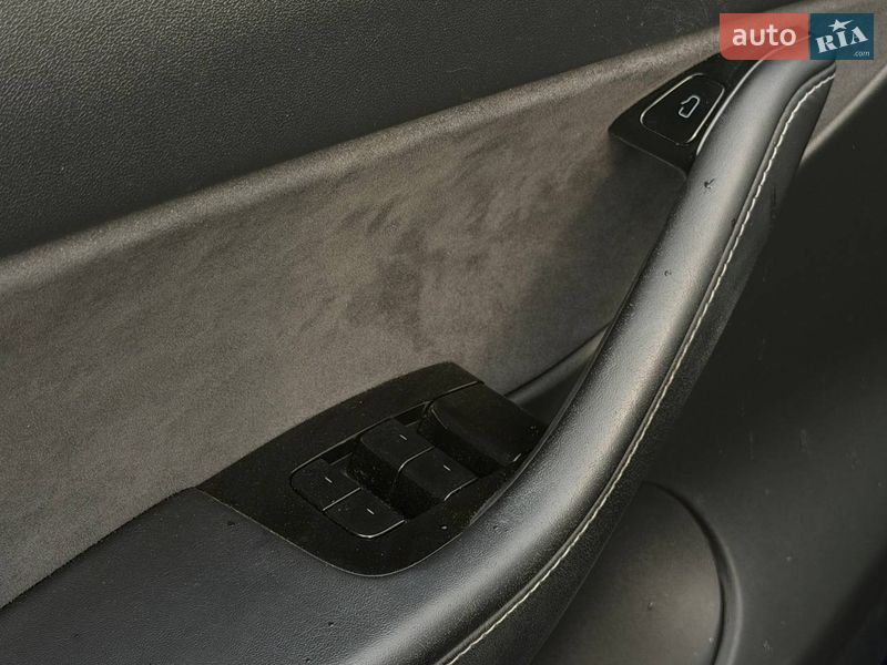 Позашляховик / Кросовер Tesla Model Y 2020 в Харкові