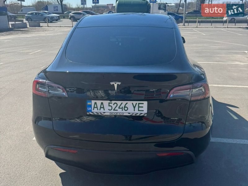 Внедорожник / Кроссовер Tesla Model Y 2022 в Киеве