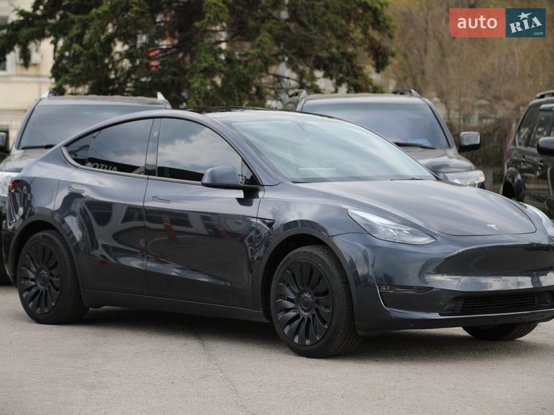 Внедорожник / Кроссовер Tesla Model Y 2024 в Харькове