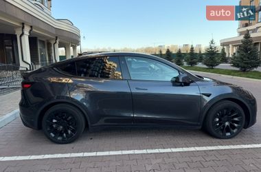 Внедорожник / Кроссовер Tesla Model Y 2024 в Киеве