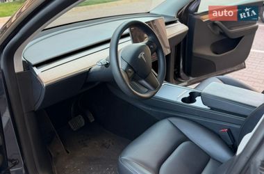 Внедорожник / Кроссовер Tesla Model Y 2024 в Киеве