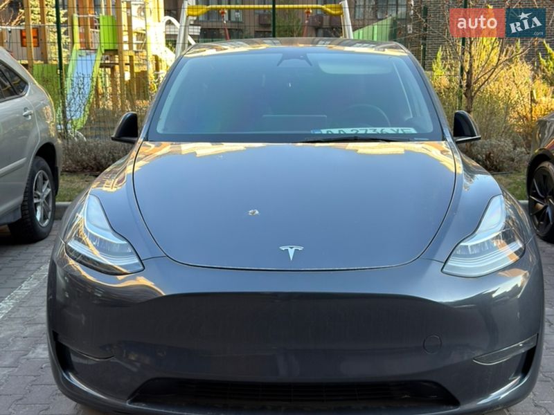 Внедорожник / Кроссовер Tesla Model Y 2023 в Киеве