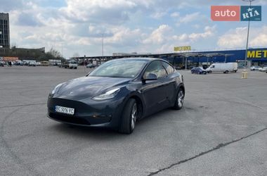 Внедорожник / Кроссовер Tesla Model Y 2021 в Львове
