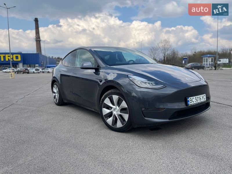 Внедорожник / Кроссовер Tesla Model Y 2021 в Львове