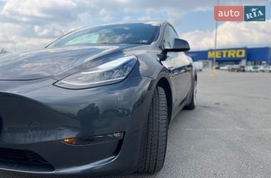 Внедорожник / Кроссовер Tesla Model Y 2021 в Львове