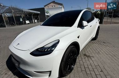 Внедорожник / Кроссовер Tesla Model Y 2020 в Киеве