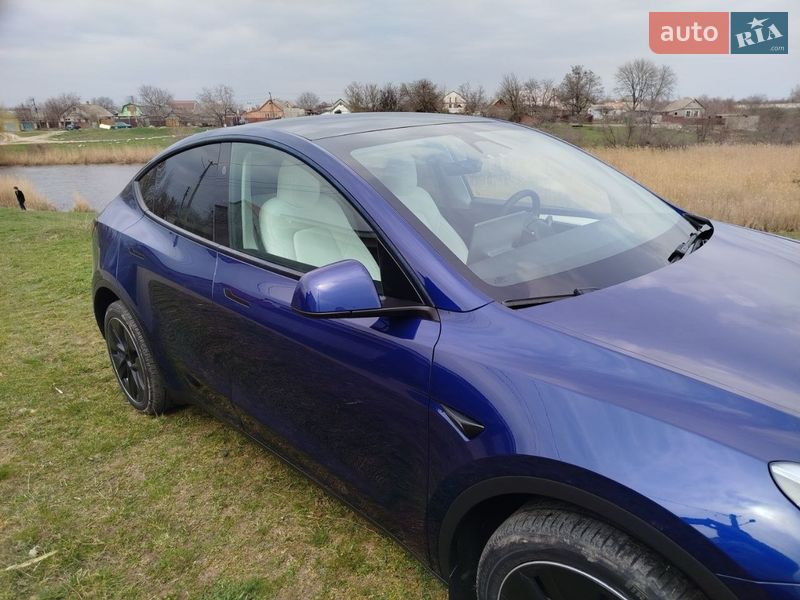 Внедорожник / Кроссовер Tesla Model Y 2024 в Одессе
