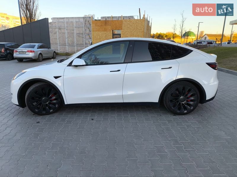 Позашляховик / Кросовер Tesla Model Y 2022 в Кропивницькому фото 3 Позашляховик / Кросовер Tesla Model Y 2022 в Кропивницькому