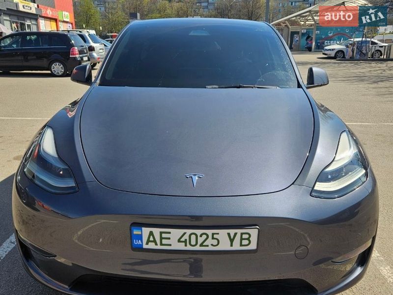Tesla Model Y 2022