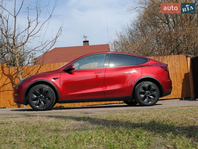 Позашляховик / Кросовер Tesla Model Y 2024 в Луцьку фото 8 Позашляховик / Кросовер Tesla Model Y 2024 в Луцьку