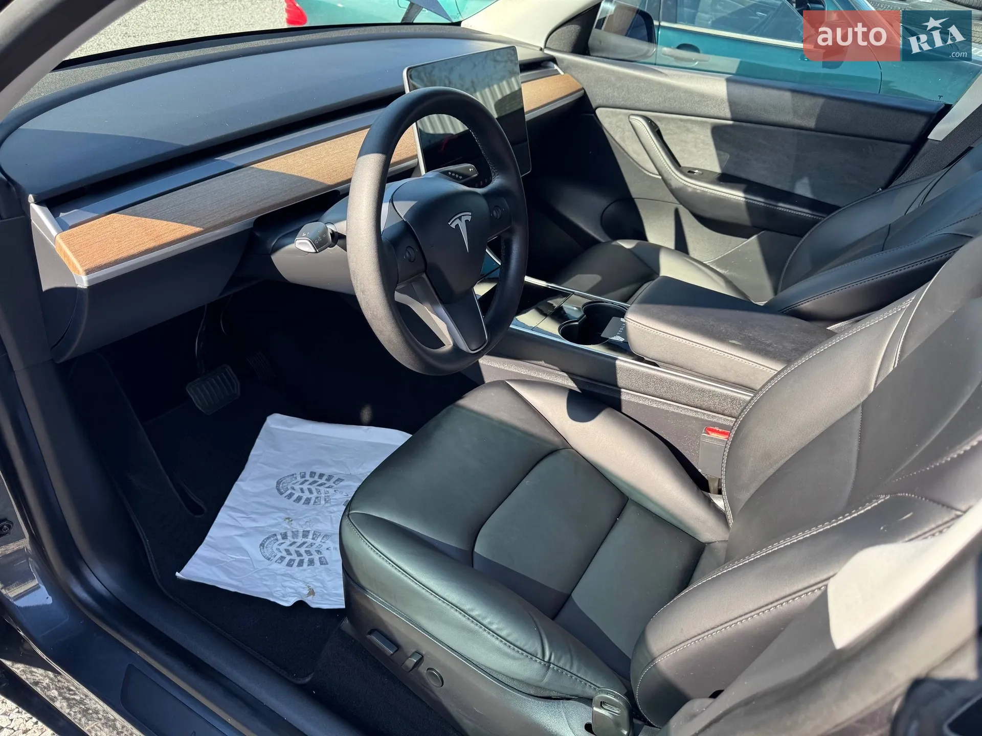 2021 Tesla Model Y - мініатюра 8