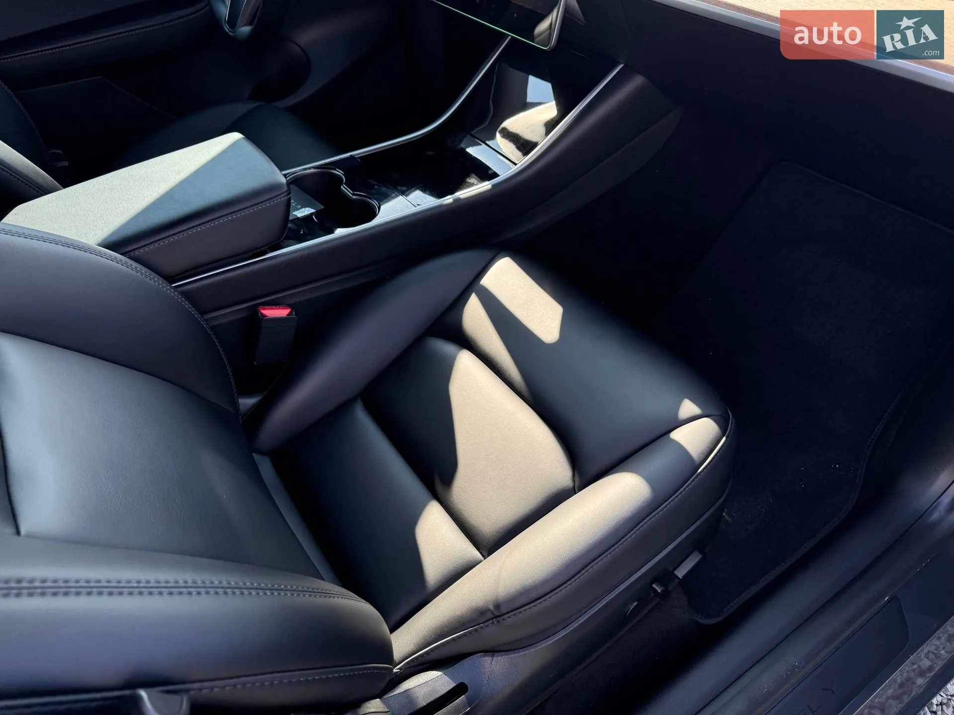 2021 Tesla Model Y - мініатюра 17