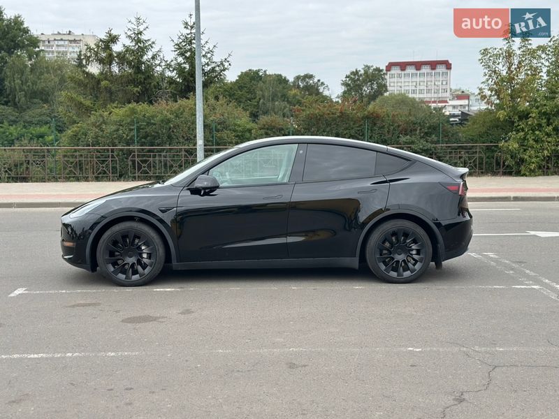Позашляховик / Кросовер Tesla Model Y 2021 в Києві