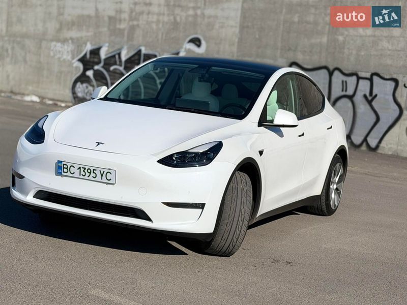 Внедорожник / Кроссовер Tesla Model Y 2021 в Львове