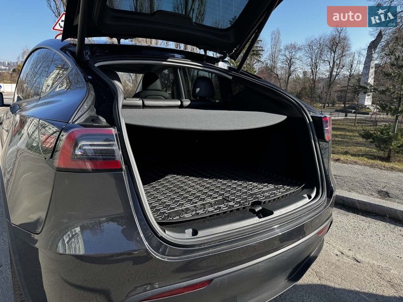 Внедорожник / Кроссовер Tesla Model Y 2024 в Киеве фото 13 Внедорожник / Кроссовер Tesla Model Y 2024 в Киеве