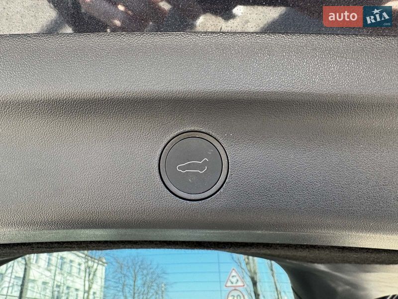 Внедорожник / Кроссовер Tesla Model Y 2024 в Киеве фото 15 Внедорожник / Кроссовер Tesla Model Y 2024 в Киеве