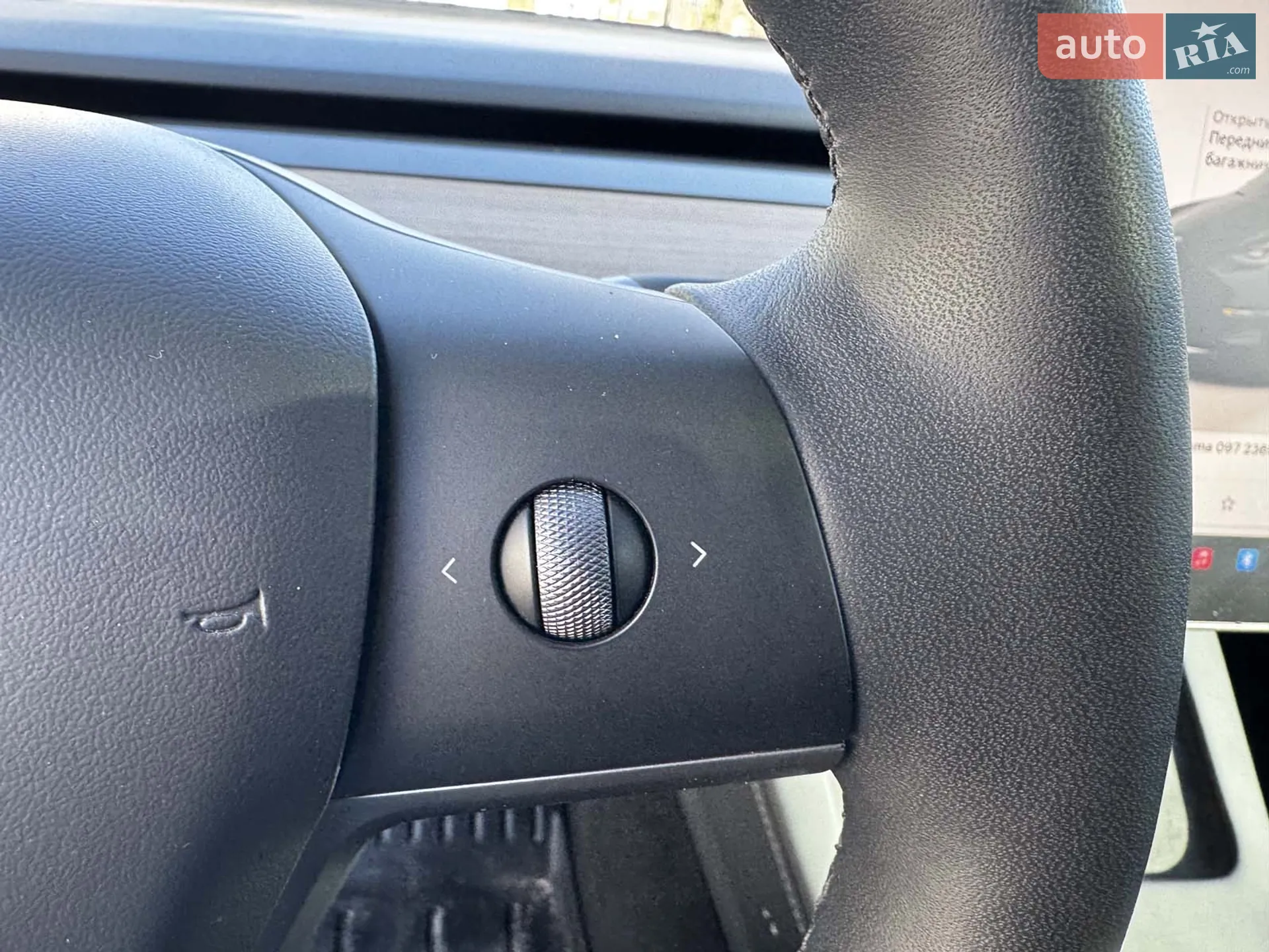 2024 Tesla Model Y - мініатюра 22