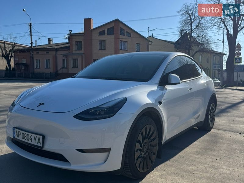 Tesla Model Y 2022