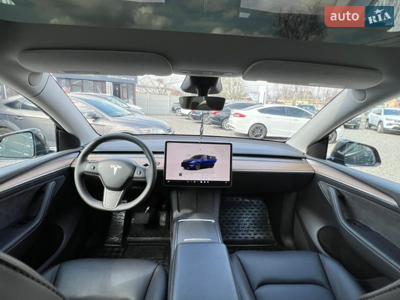 Внедорожник / Кроссовер Tesla Model Y 2025 в Дергачах