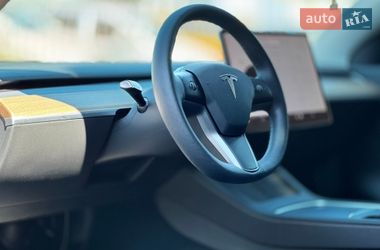 Позашляховик / Кросовер Tesla Model Y 2021 в Миколаєві