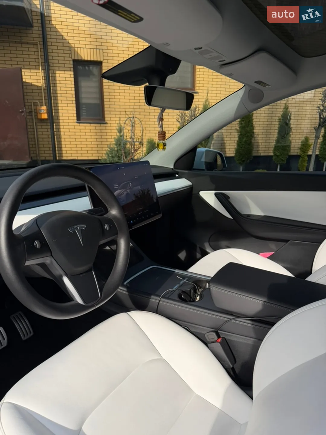 2022 Tesla Model Y - мініатюра 17