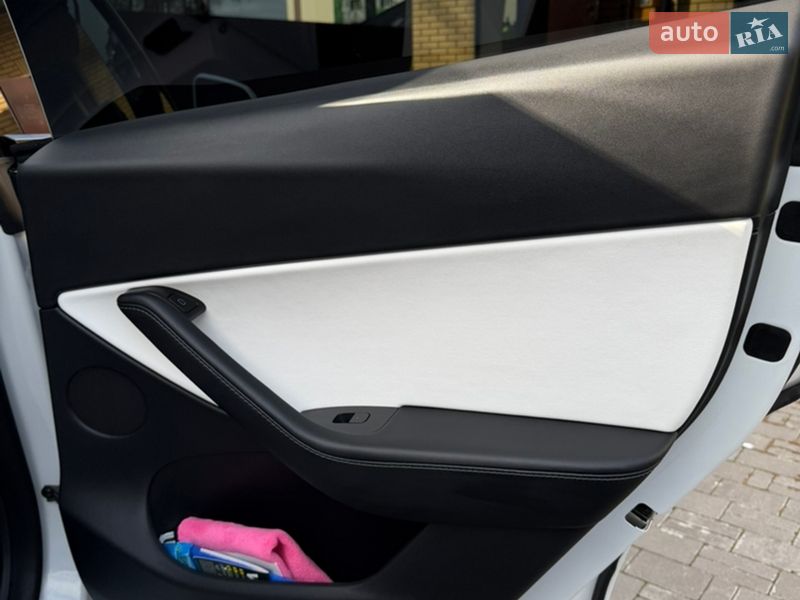 Внедорожник / Кроссовер Tesla Model Y 2022 в Владимире