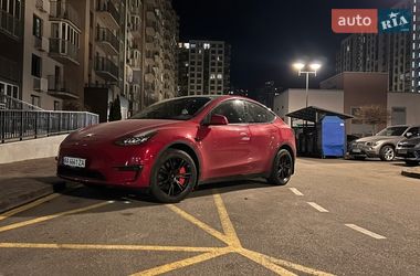 Позашляховик / Кросовер Tesla Model Y 2022 в Києві