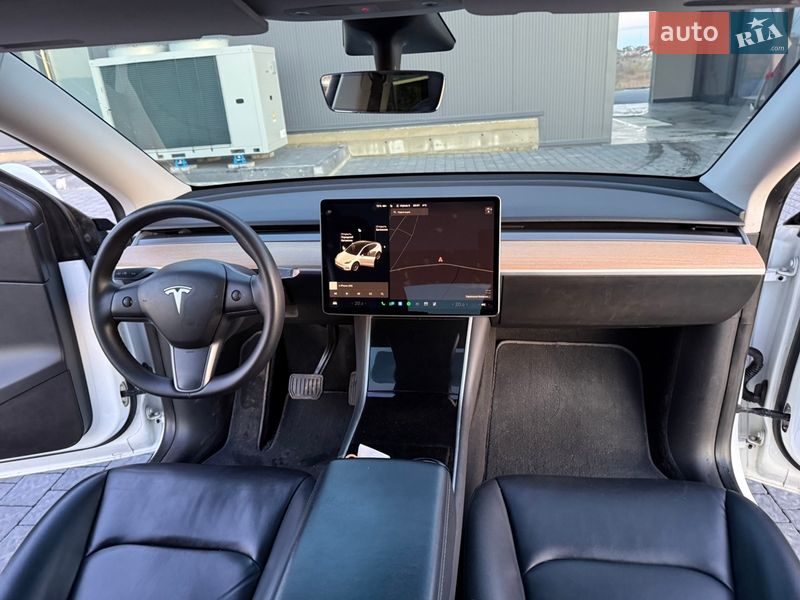 Позашляховик / Кросовер Tesla Model Y 2020 в Львові