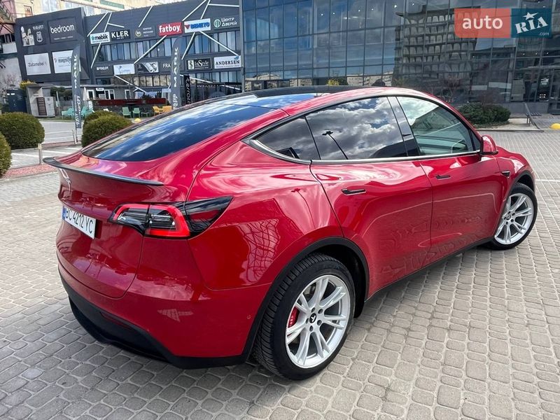 Внедорожник / Кроссовер Tesla Model Y 2021 в Львове