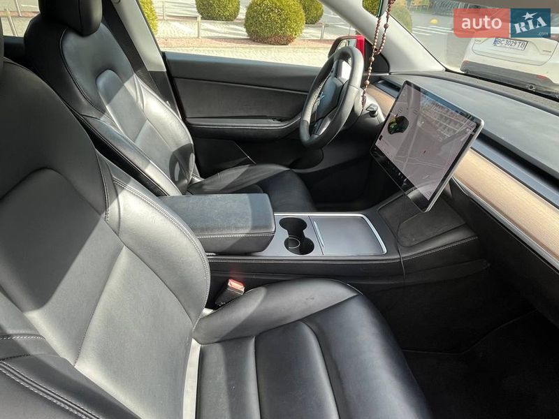 Внедорожник / Кроссовер Tesla Model Y 2021 в Львове