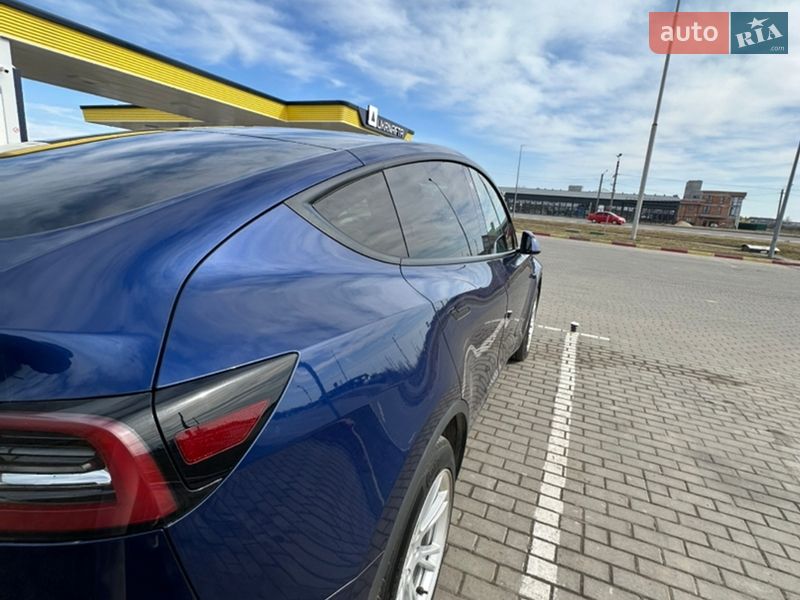 Внедорожник / Кроссовер Tesla Model Y 2023 в Ивано-Франковске фото 4 Внедорожник / Кроссовер Tesla Model Y 2023 в Ивано-Франковске