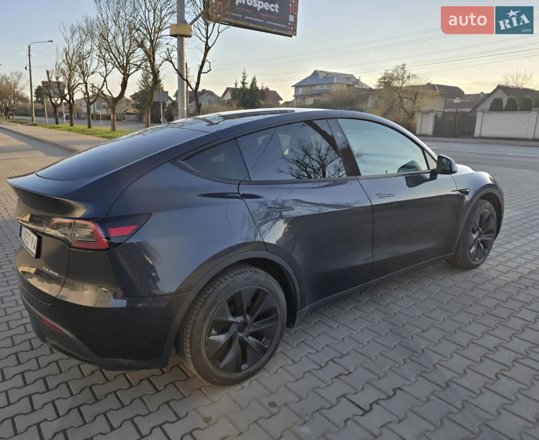 2024 Tesla Model Y - мініатюра 9