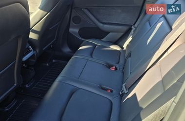 Внедорожник / Кроссовер Tesla Model Y 2024 в Ивано-Франковске
