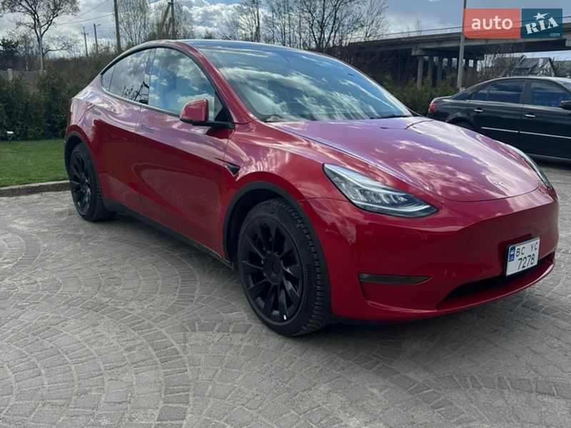Позашляховик / Кросовер Tesla Model Y 2022 в Львові