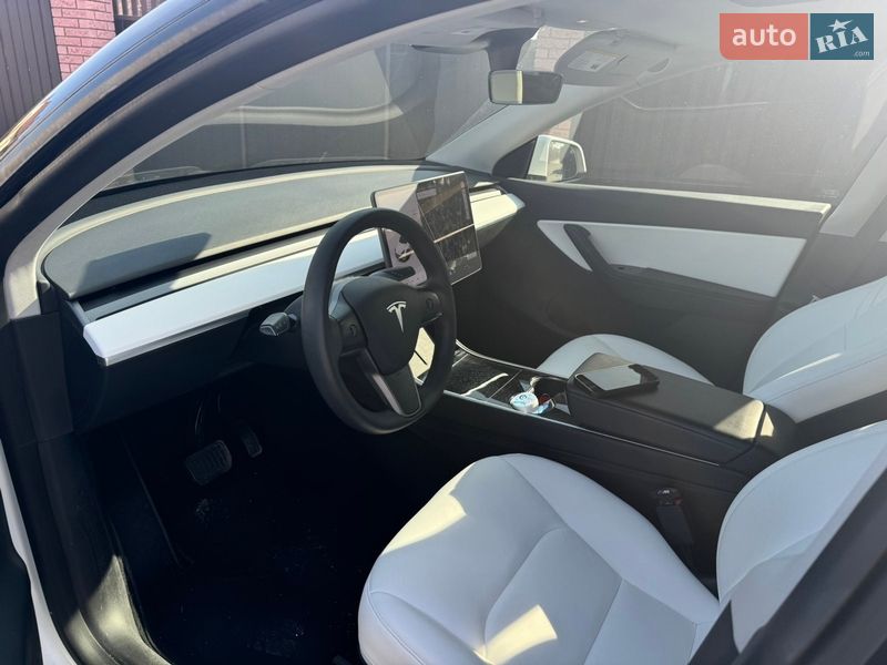 Внедорожник / Кроссовер Tesla Model Y 2020 в Ивано-Франковске