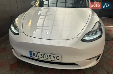 Внедорожник / Кроссовер Tesla Model Y 2021 в Киеве