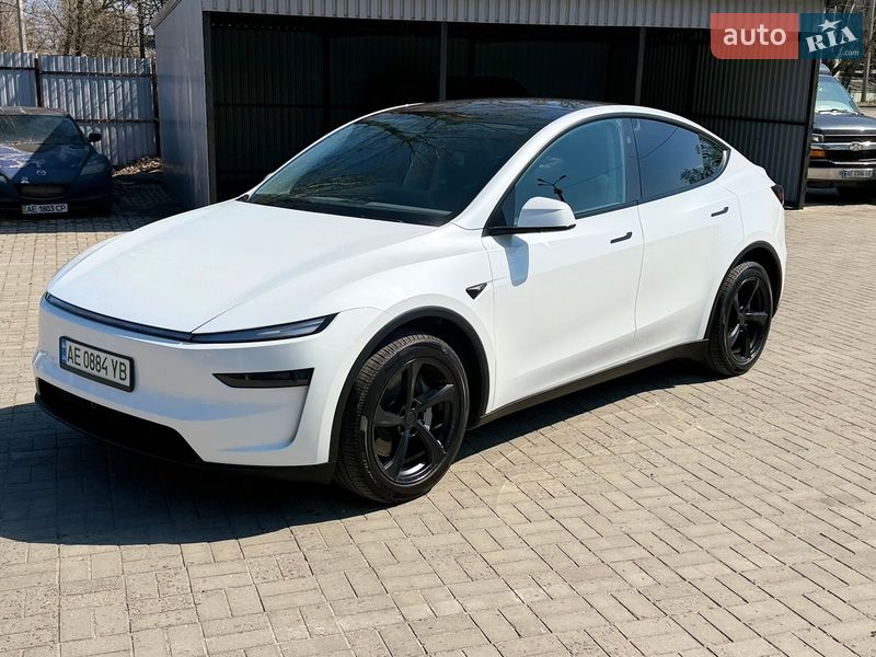 Внедорожник / Кроссовер Tesla Model Y 2025 в Днепре