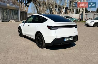 Внедорожник / Кроссовер Tesla Model Y 2025 в Днепре