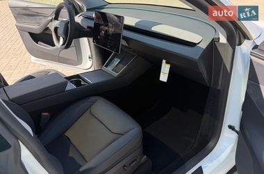 Внедорожник / Кроссовер Tesla Model Y 2025 в Днепре