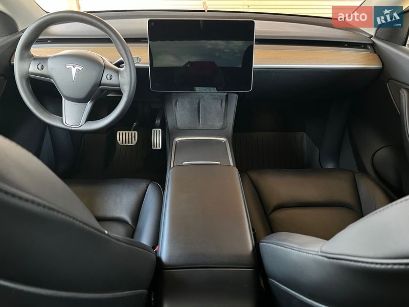 Внедорожник / Кроссовер Tesla Model Y 2022 в Саврани