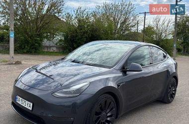 Внедорожник / Кроссовер Tesla Model Y 2022 в Саврани