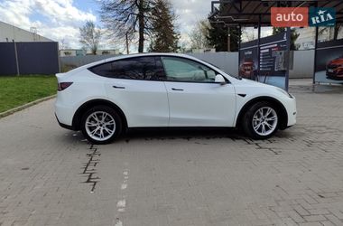Внедорожник / Кроссовер Tesla Model Y 2023 в Львове