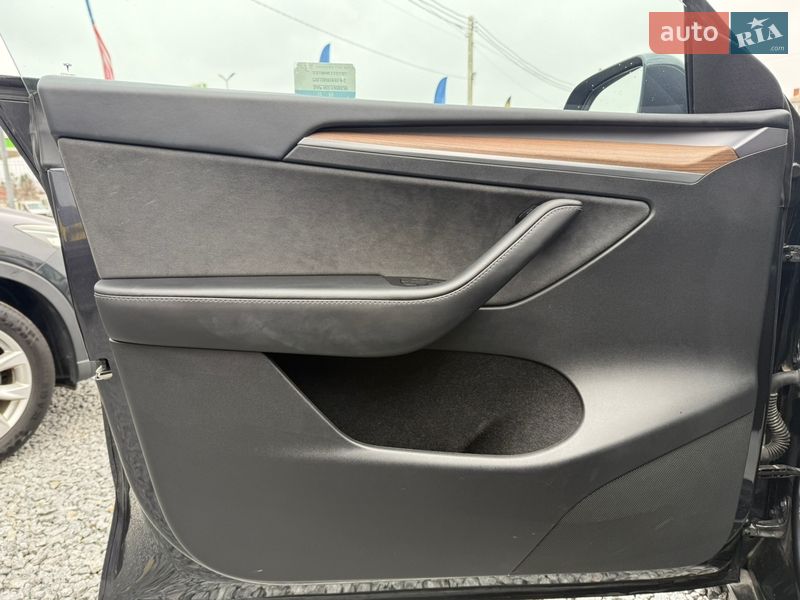 Позашляховик / Кросовер Tesla Model Y 2024 в Стрию фото 36 Позашляховик / Кросовер Tesla Model Y 2024 в Стрию