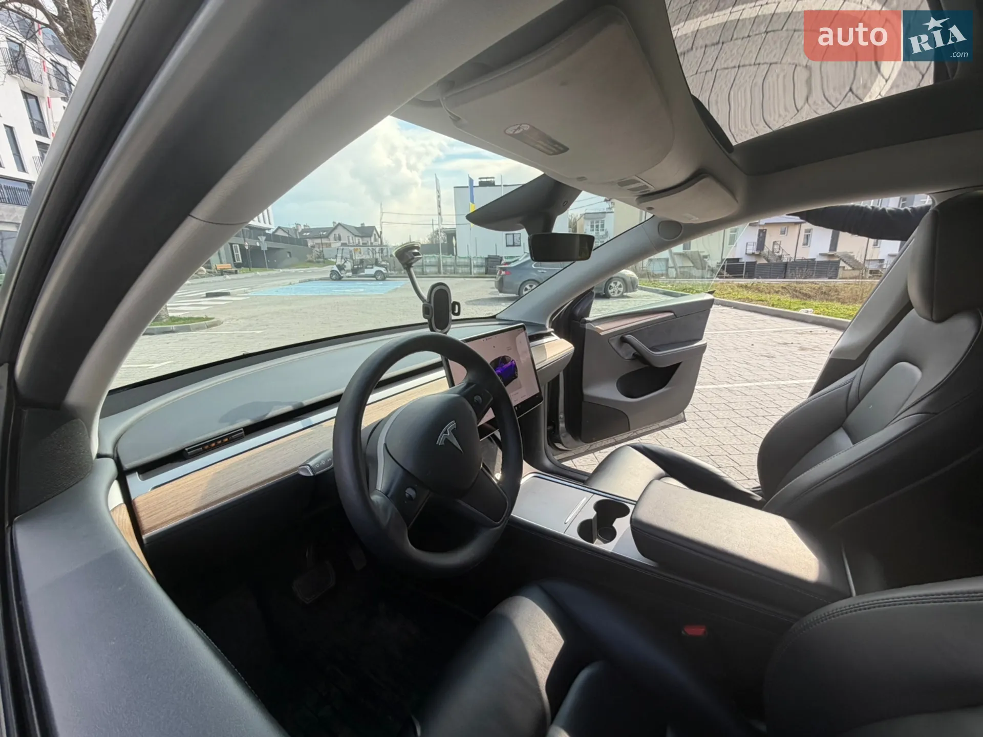2023 Tesla Model Y - мініатюра 40