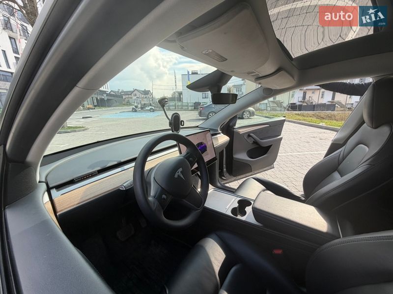 Позашляховик / Кросовер Tesla Model Y 2023 в Львові фото 40 Позашляховик / Кросовер Tesla Model Y 2023 в Львові