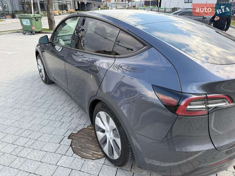Позашляховик / Кросовер Tesla Model Y 2023 в Львові фото 7 Позашляховик / Кросовер Tesla Model Y 2023 в Львові